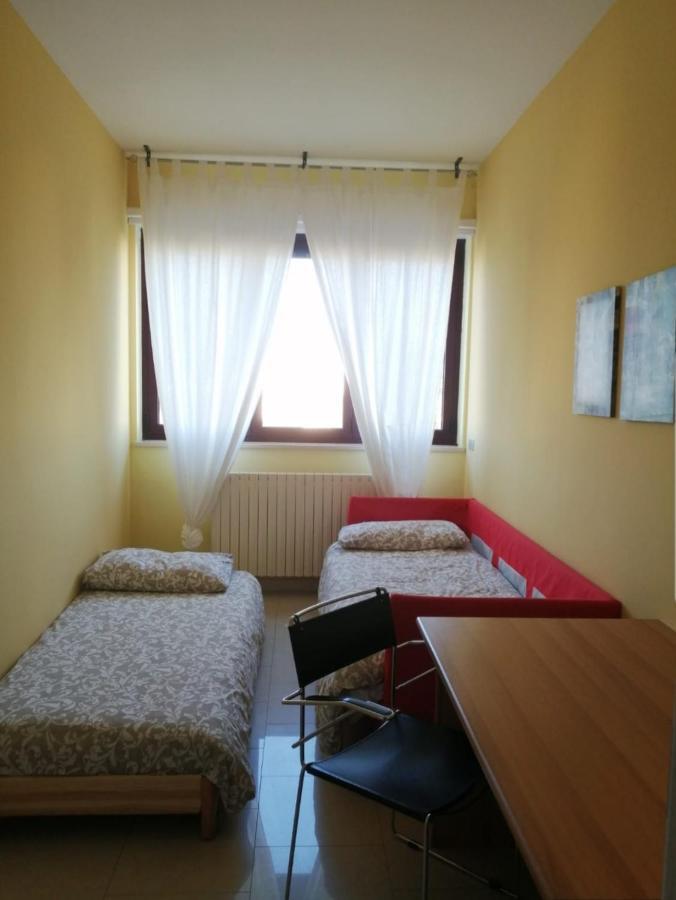 "La Casa Di Mariagrazia" Rooms Con Cucina Condivisa E Terrazza Sammichele Di Bari Ngoại thất bức ảnh