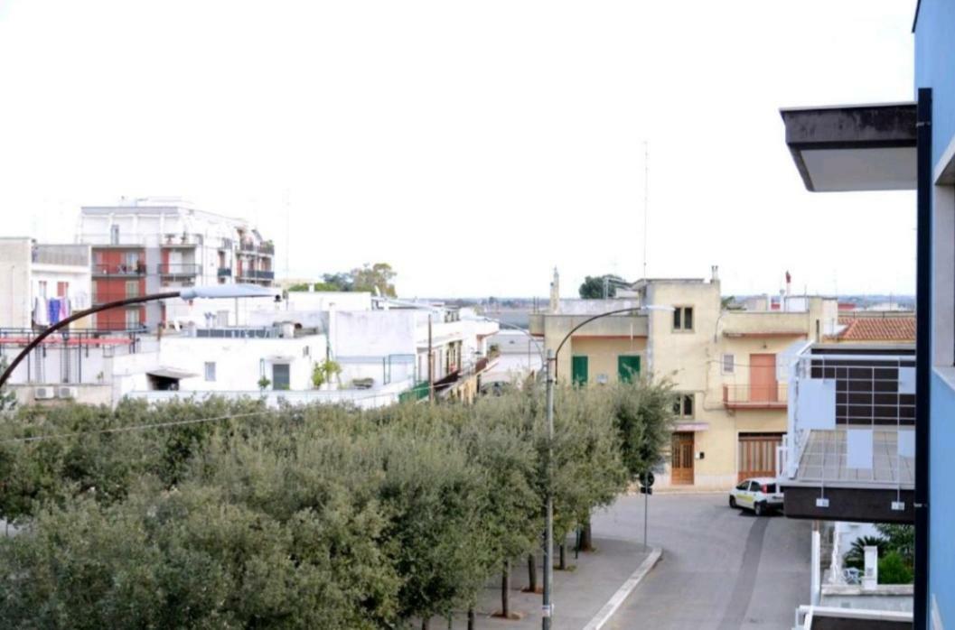 "La Casa Di Mariagrazia" Rooms Con Cucina Condivisa E Terrazza Sammichele Di Bari Ngoại thất bức ảnh
