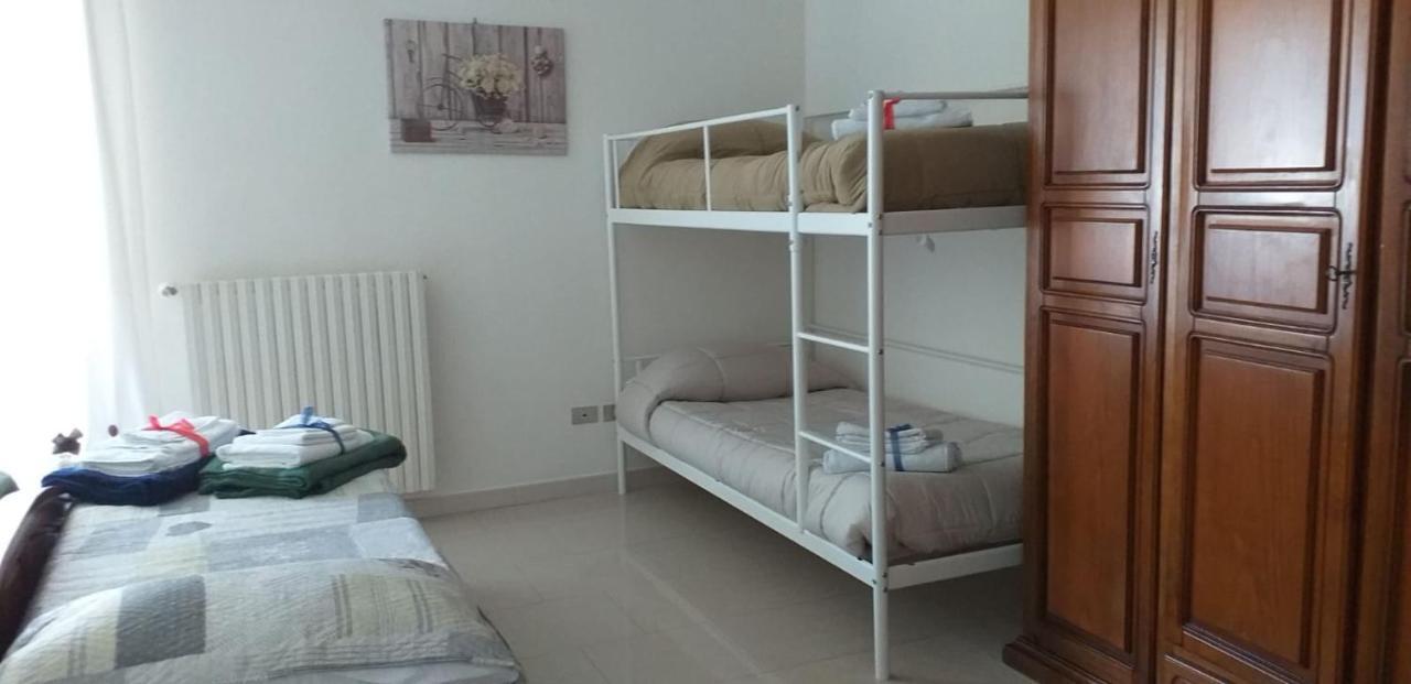 "La Casa Di Mariagrazia" Rooms Con Cucina Condivisa E Terrazza Sammichele Di Bari Ngoại thất bức ảnh